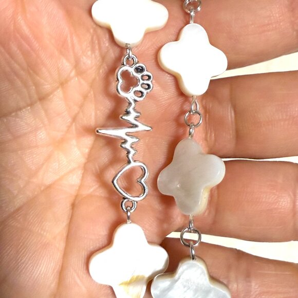 White Mother of Pearl Clover Beaded Short Necklace +Paw Print Heart Beat Pendant - Picture 13 of 13